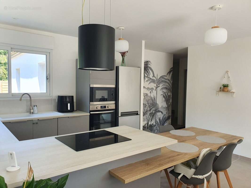Maison 91 m² à Le Chay  - photo 8