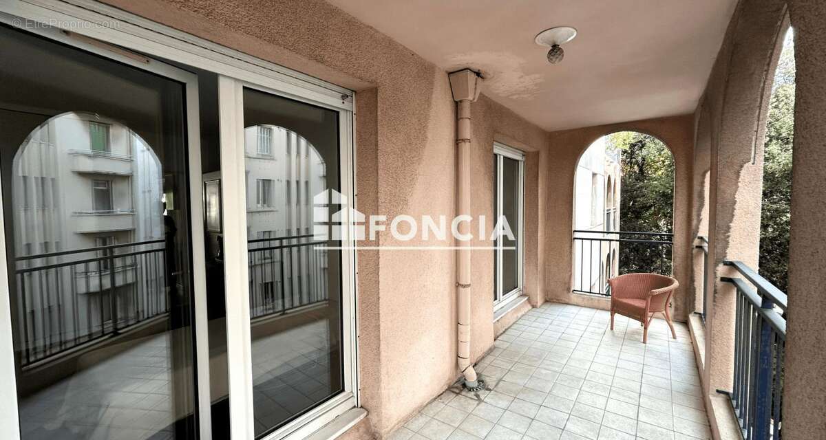 Appartement à MARSEILLE-8E