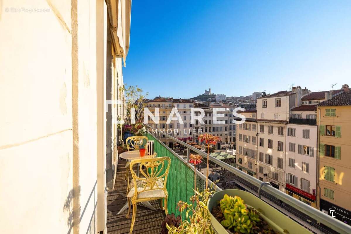 Appartement à MARSEILLE-1E