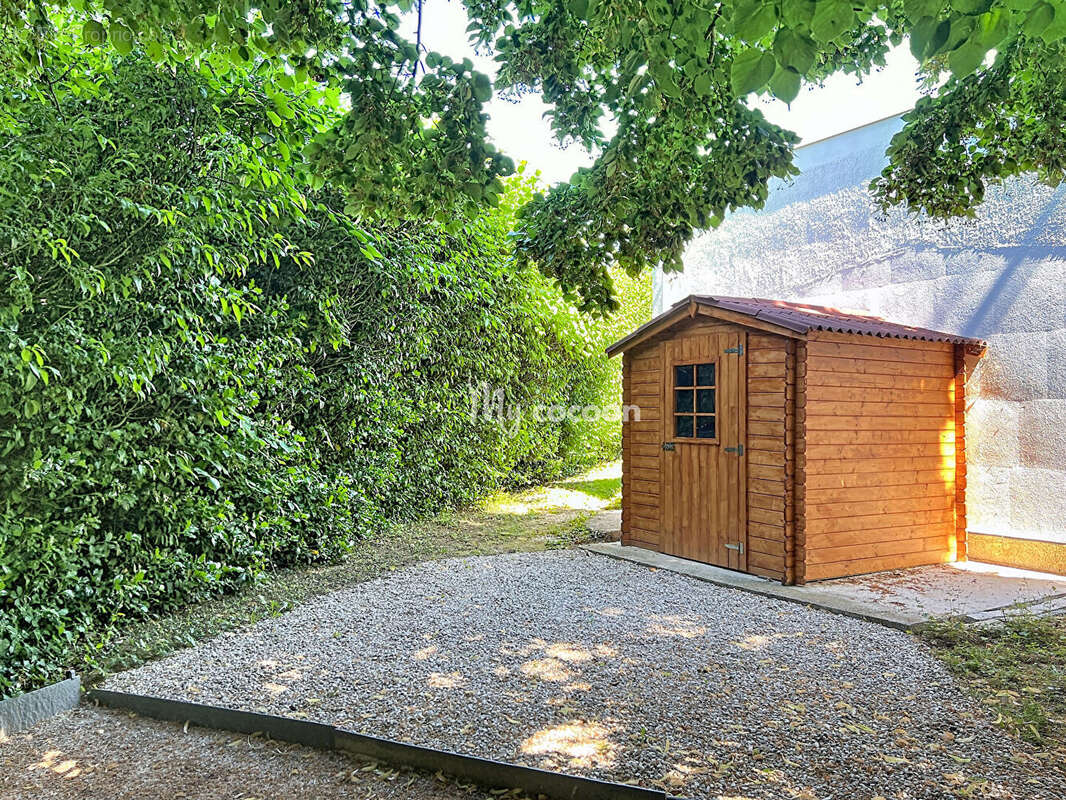 Maison à CHAVANOZ