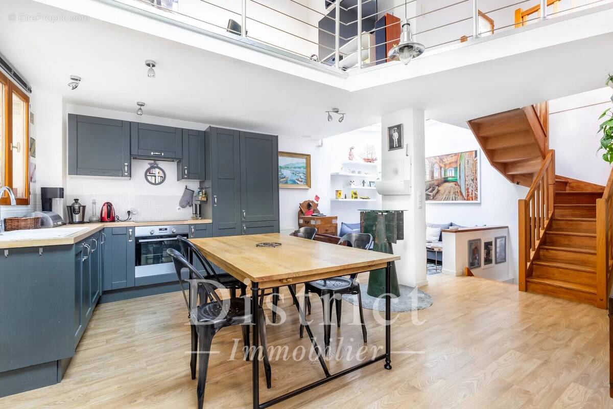 Appartement à PARIS-11E