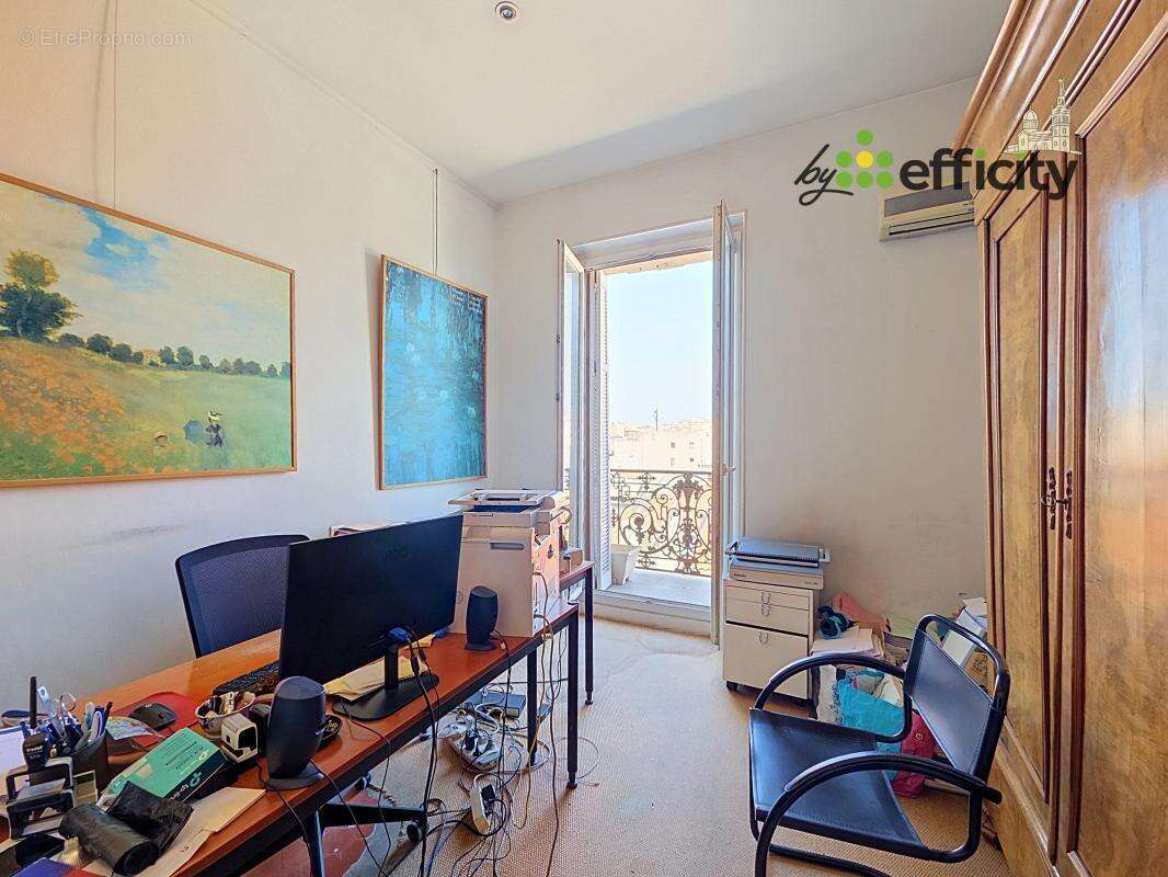 Commerce 131 m² à Marseille-1e  - photo 7