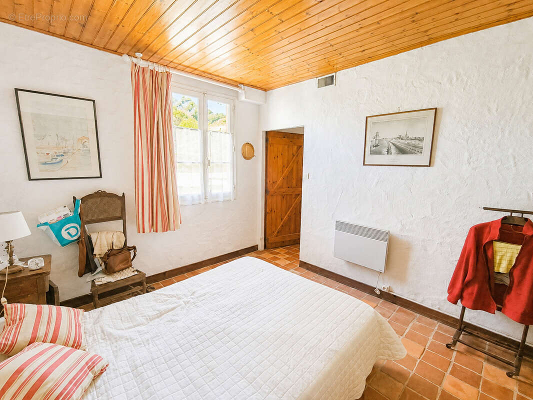 Noirmoutier en l'Ile - l'Herbaudière. Maison 4 ch  sur une parcelle de 845 m2. 530 000 € FAI - photo 6