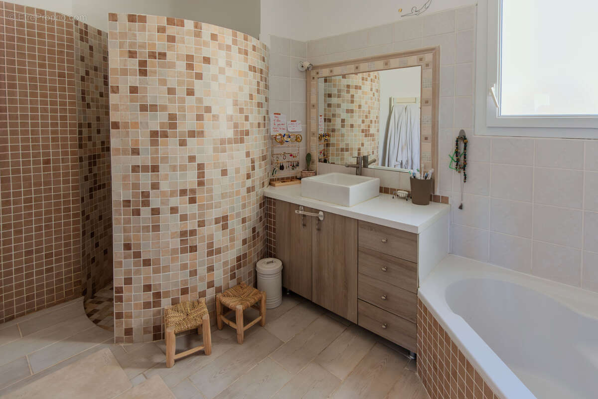 Maison à SAINT-MARTIN-DE-LONDRES