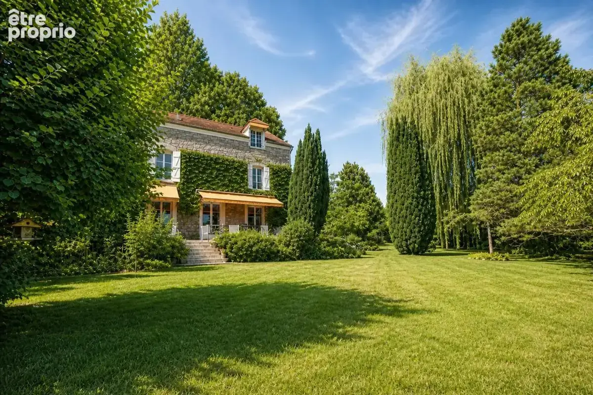 Propriété de caractère à Chambourcy — À l’abri des regards - photo 1