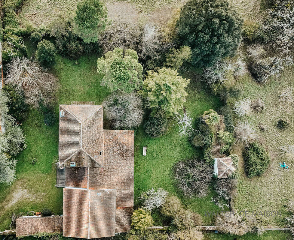 Maison à CHERVES-RICHEMONT