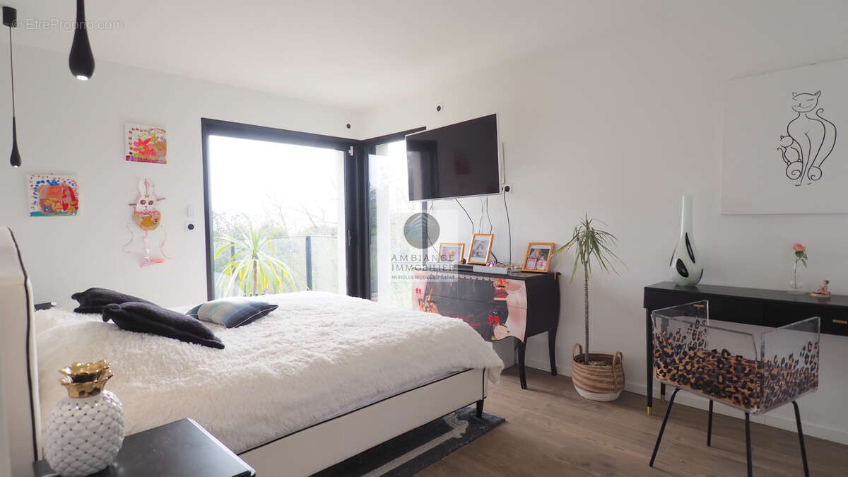 Maison à SAINT-PERAY