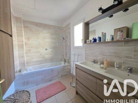 Photo 1 - Maison à LEZIGNAN-CORBIERES