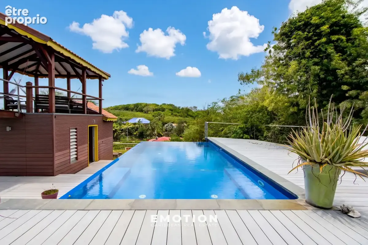 Villa T4 180 m2 + environ 100 m2 de terrasses extérieures + piscine à débordement - photo 2