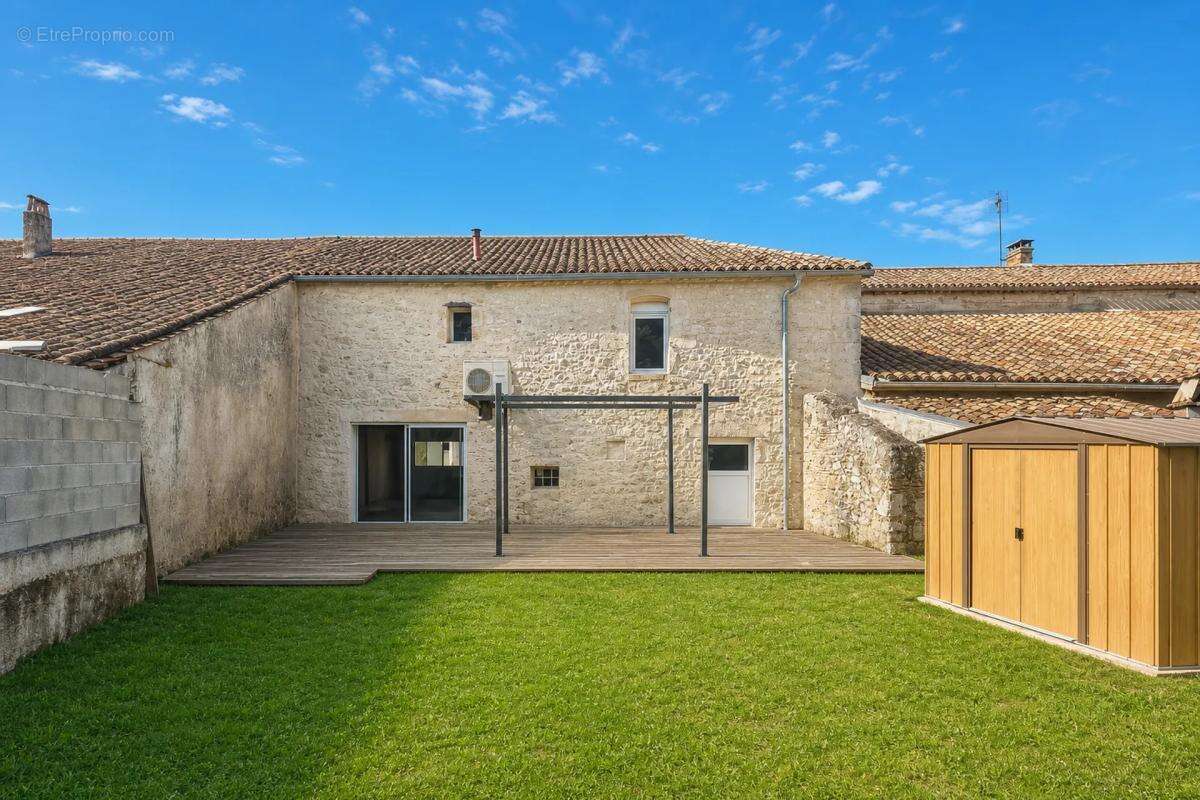 Maison à EYNESSE