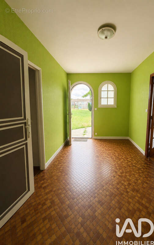 Photo 2 - Maison à BRIE