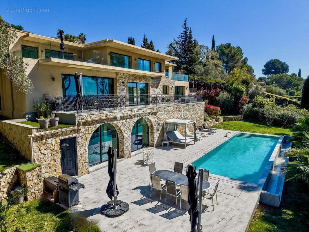 Maison à MOUGINS