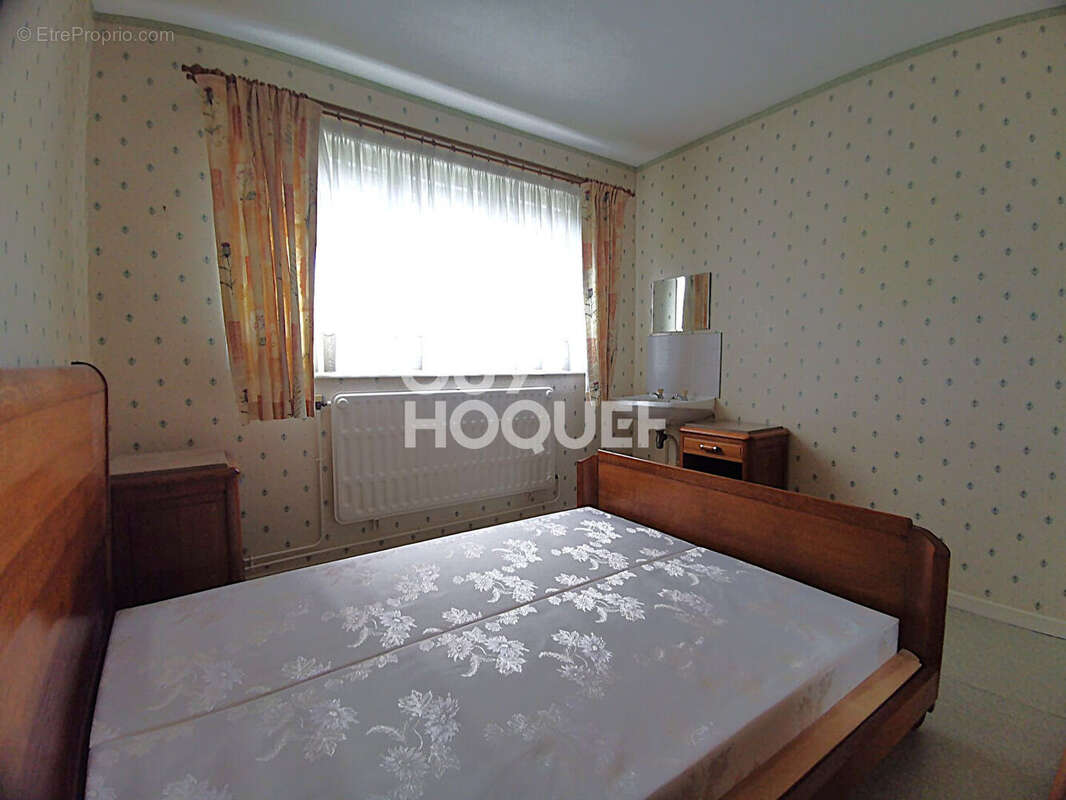 Maison à LA CHAPELLE-D'ARMENTIERES