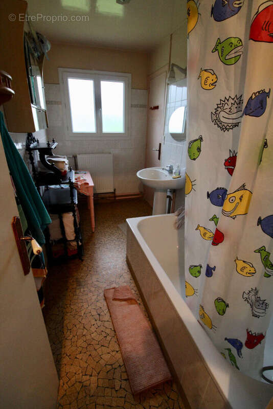 Maison à AMIGNY-ROUY