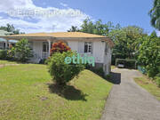 Appartement à BAIE-MAHAULT