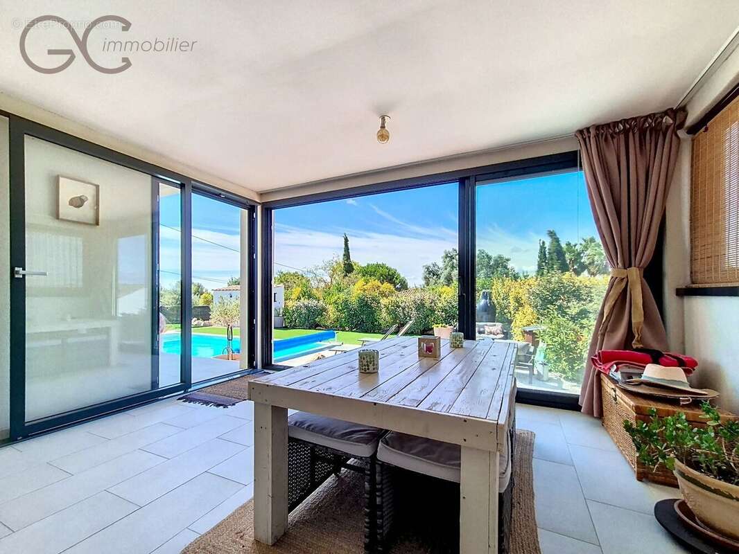 Maison à NISSAN-LEZ-ENSERUNE