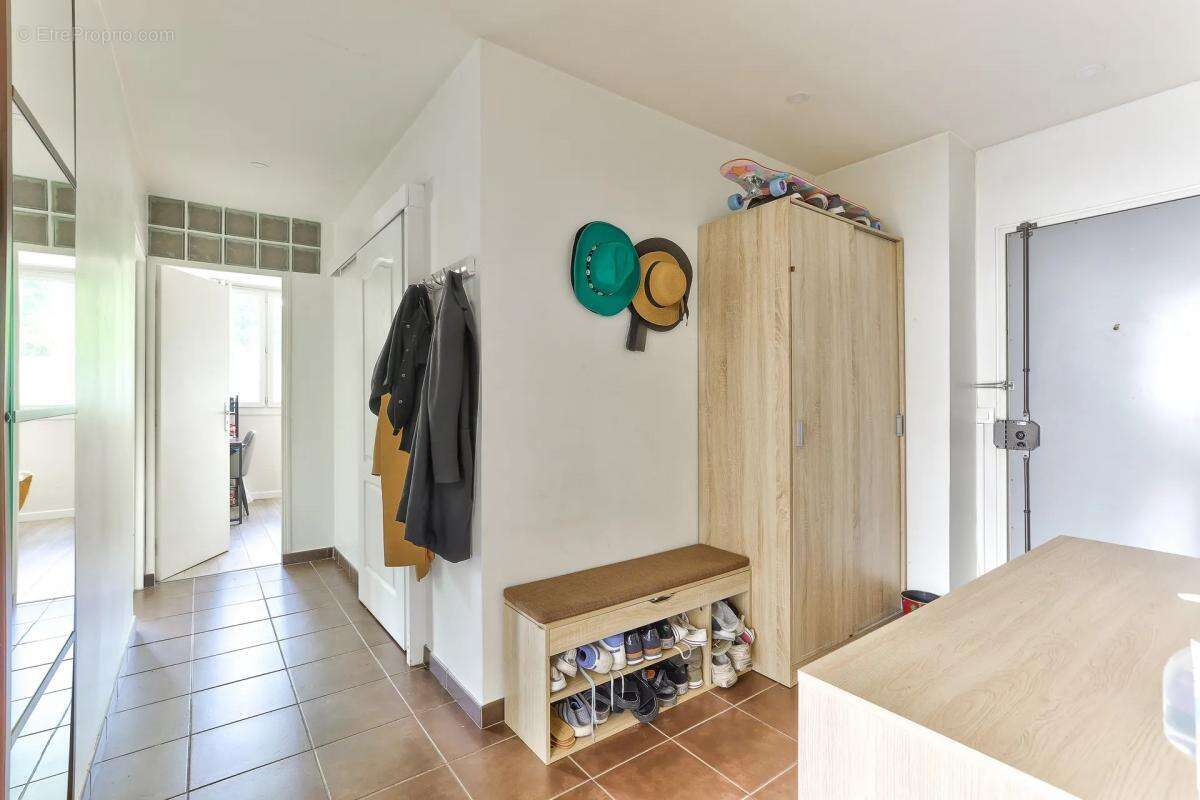 Appartement à GENNEVILLIERS