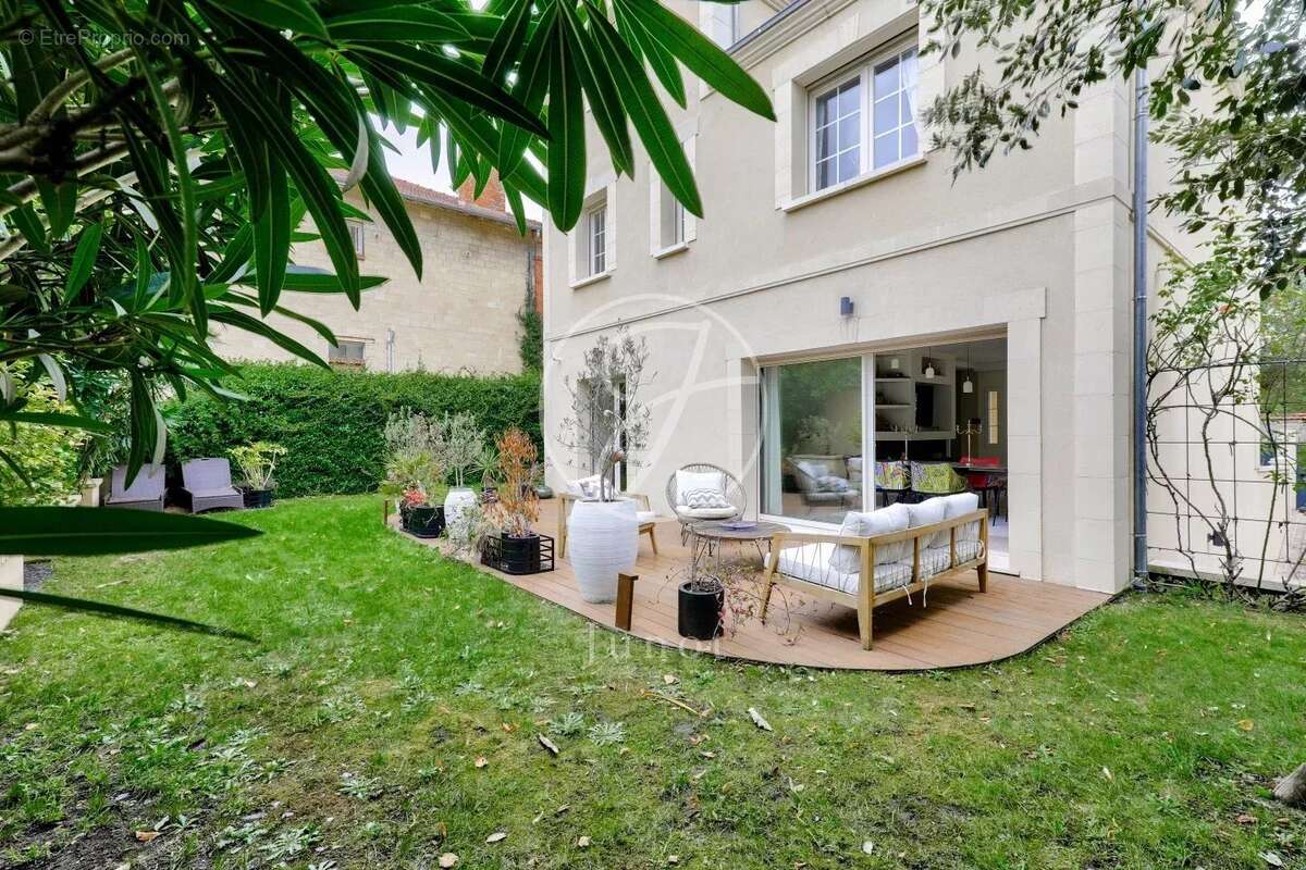 Maison à LE VESINET