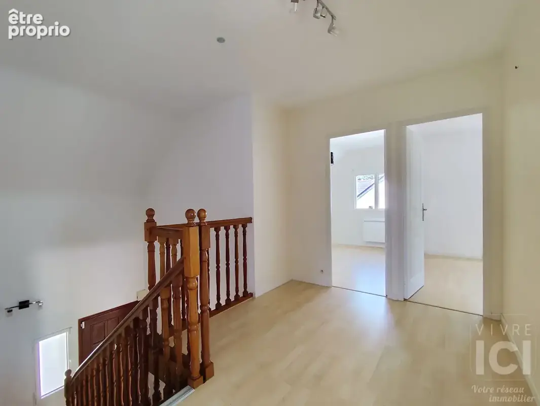 À vendre  maison 157 m², 5 chambres, en impasse, au calme absolu. - photo 10