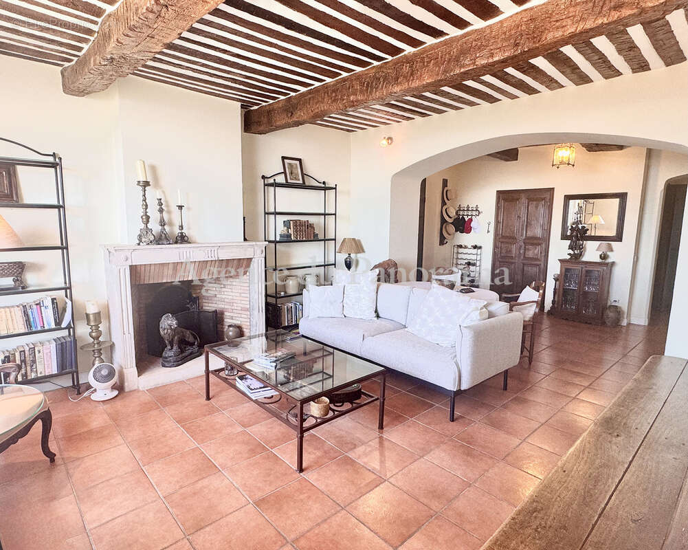 Appartement à CABRIS