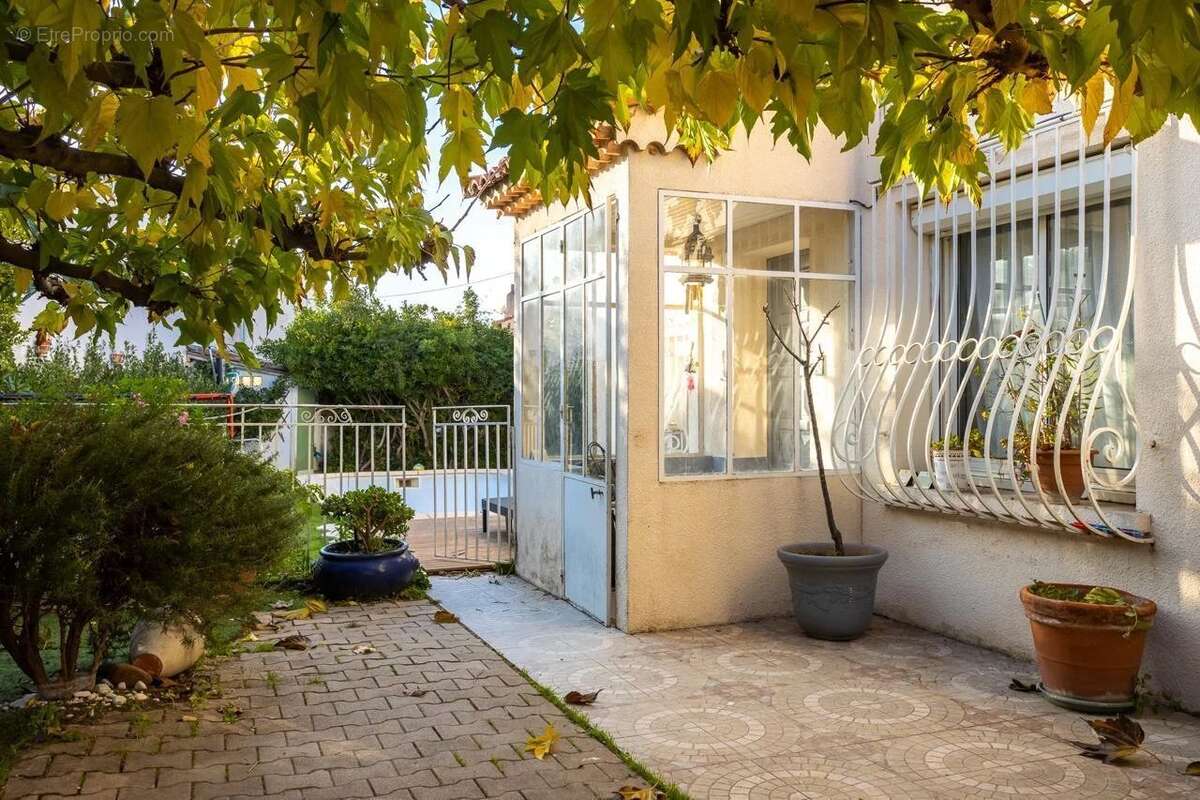 Appartement à MARSEILLE-12E