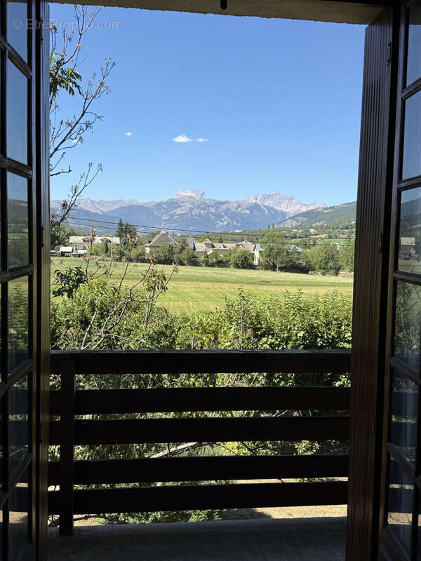 Maison familiale avec grand terrain constructible à Jausiers - photo 11