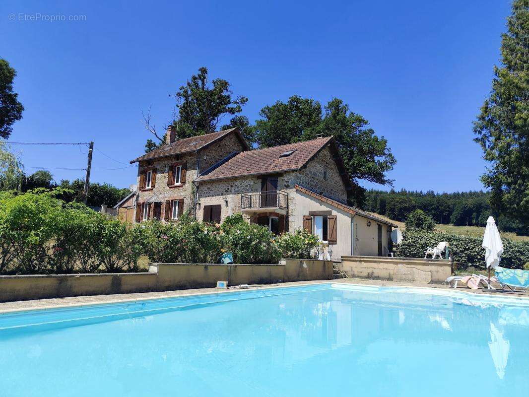 Maison 186 m² à Saint-Amand-Jartoudeix  - photo 2
