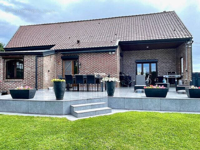 Maison à VIEUX-CONDE