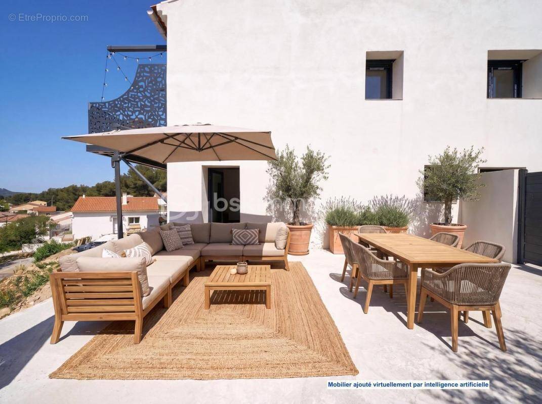 Appartement à LA CADIERE-D'AZUR