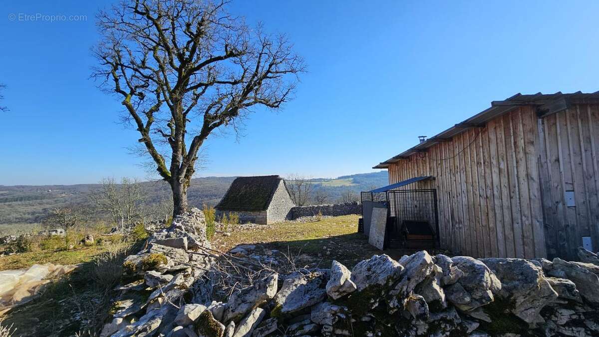Terrain à SAINT-CHELS