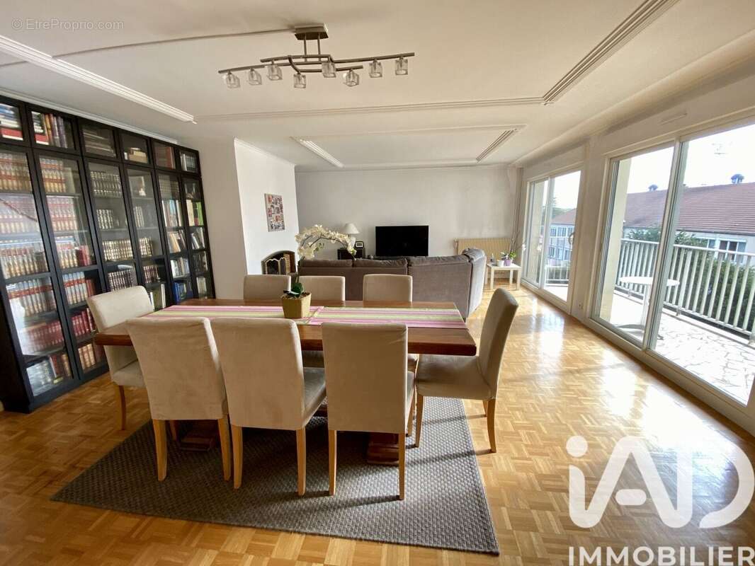 Photo 2 - Appartement à VIRY-CHATILLON