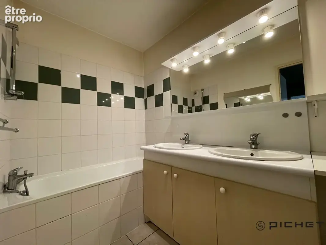 Appartement Pau 3 pièce(s) 61 m2 loué - photo 6