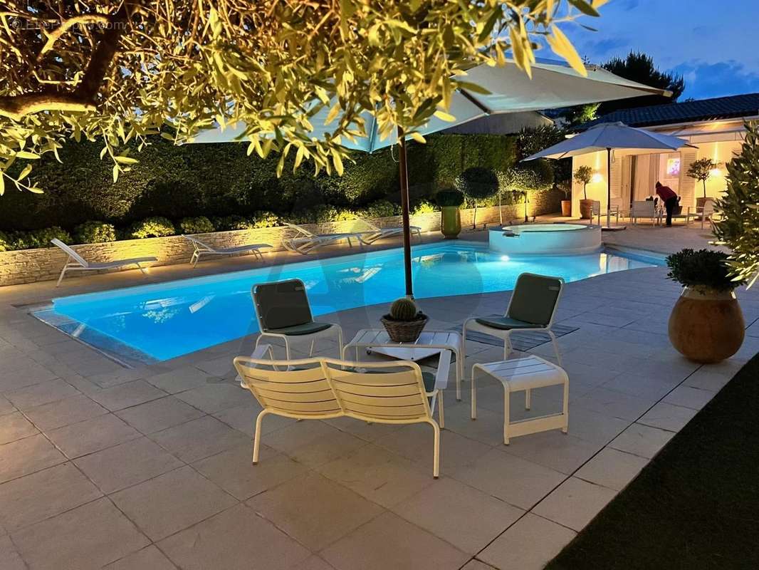 Maison à VILLENEUVE-LOUBET