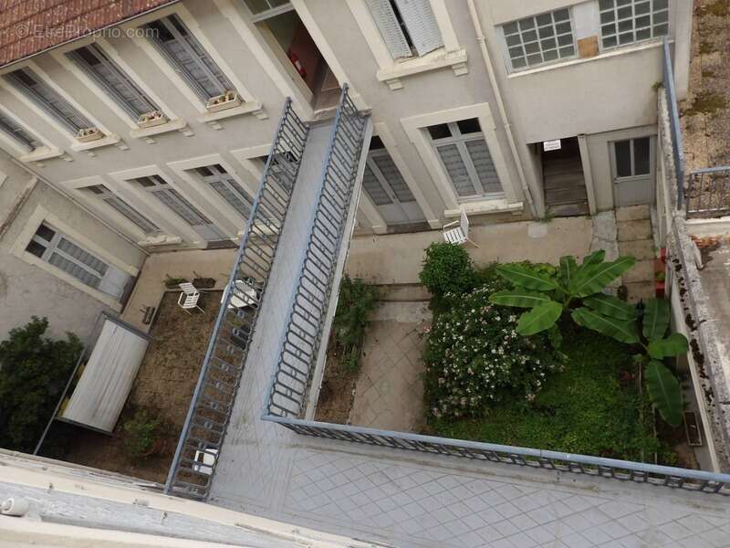 Appartement à NERIS-LES-BAINS