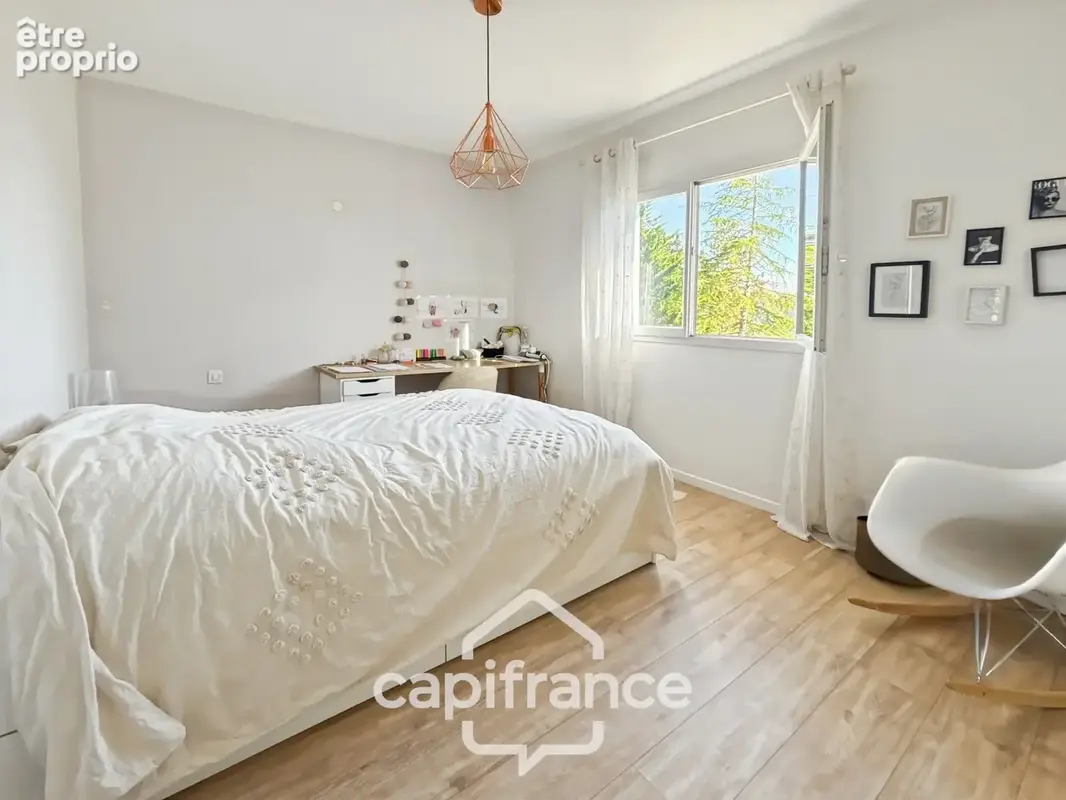 A vendre, SADIRAC (33) à 20min de BORDEAUX, Maison plain-pied, lumineuse, quatres chambres - photo 7