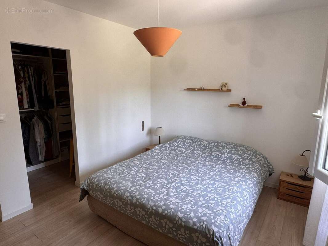 Maison 267 m² à Ambon  - photo 8