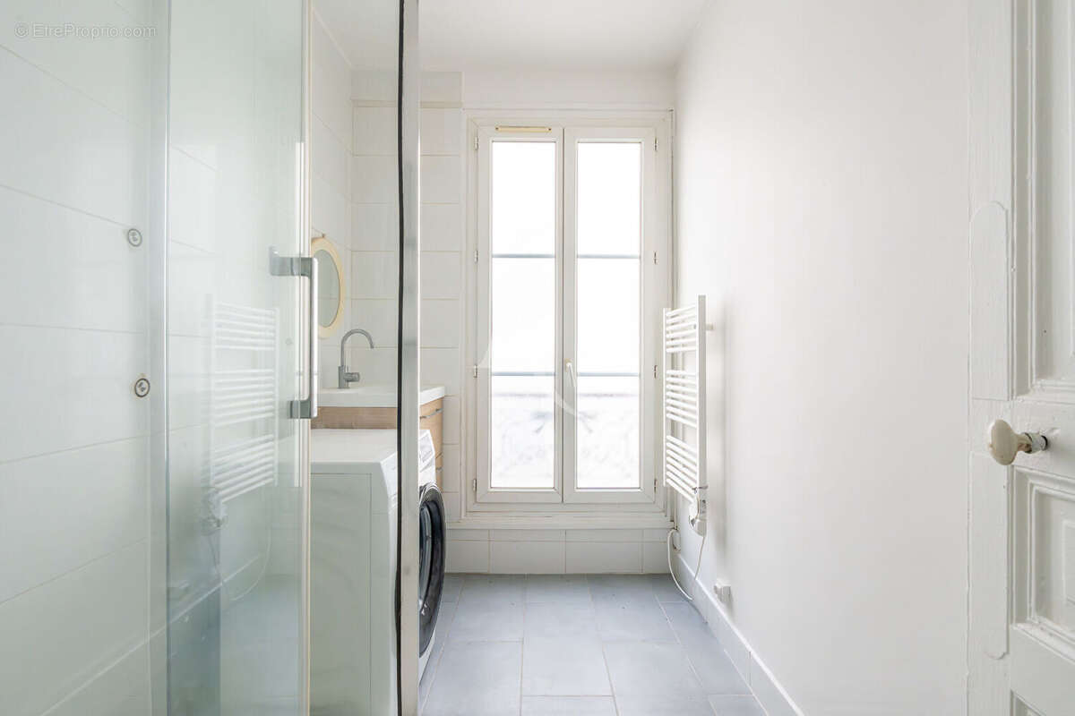 Appartement à PARIS-12E