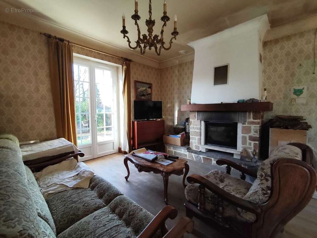 Maison à MONTEMBOEUF