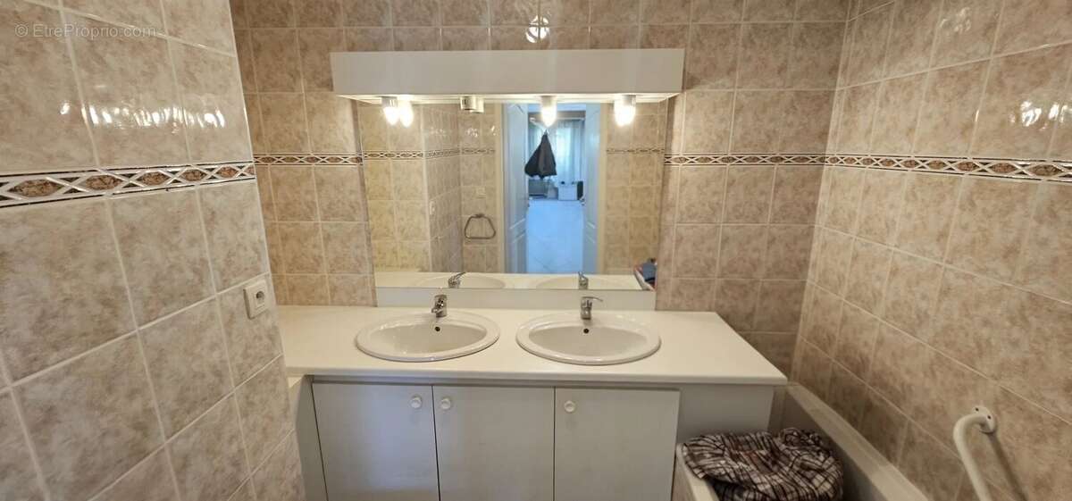 Appartement à HYERES