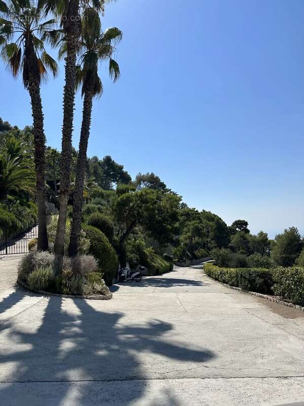 Maison à EZE
