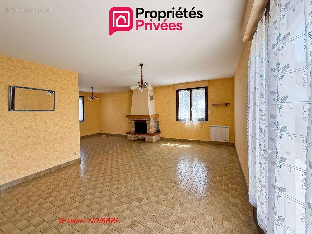 Maison à Issé, 5 pièce(s) 109 m2, 2 Chambres, terrain de 682m² - photo 2