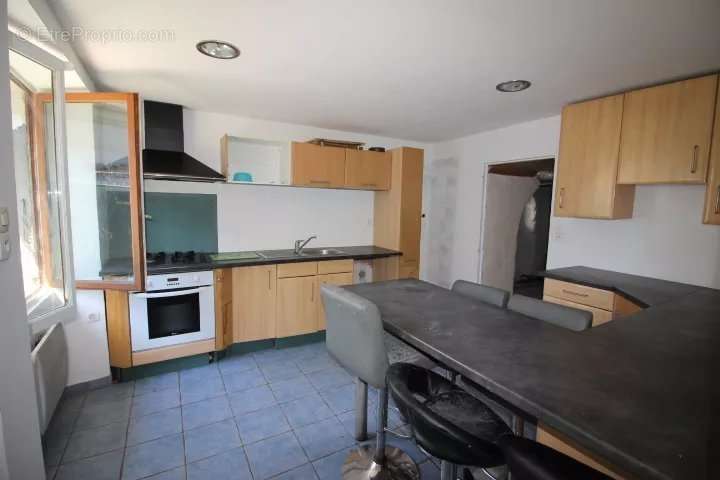 Maison à SERRIERES-EN-CHAUTAGNE