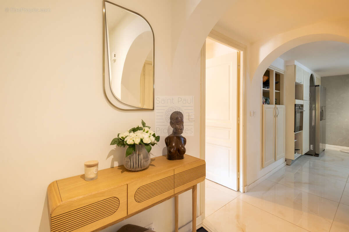 Appartement- 158m2 - Saint-Paul de Vence - photo 5