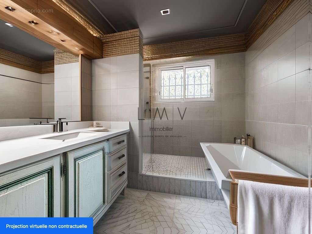 Maison à L&#039;ISLE-SUR-LA-SORGUE