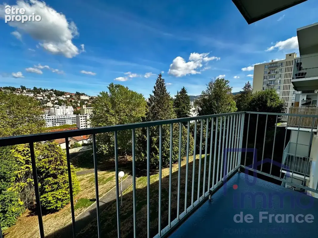 Appartement 4 pièces 75 m² à vendre à Saint-Etienne (42100) - photo 1