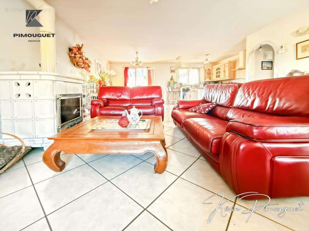 Maison à vendre 5 pièces SAINT MAGNE DE CASTILLON (33) - photo 8