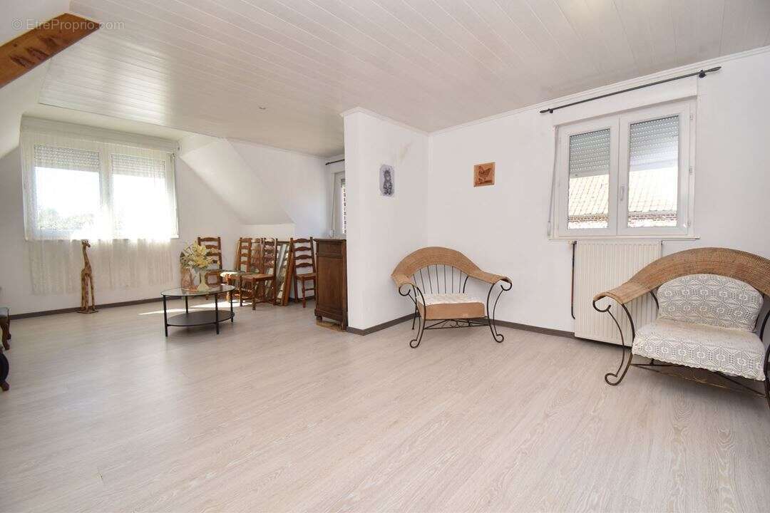 Maison 216 m² à Bertry  - photo 9