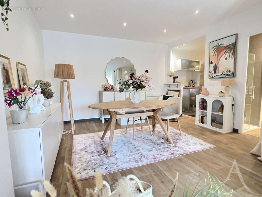 Appartement à THIAIS
