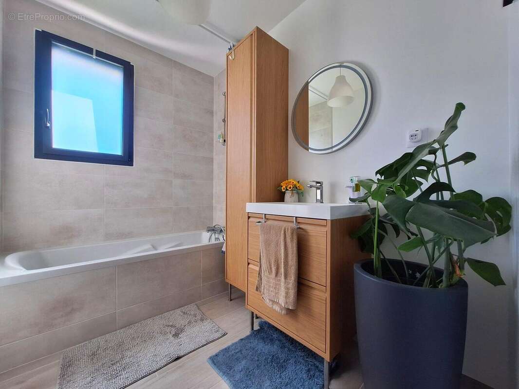 Maison 89 m² à Le Fuilet  - photo 6