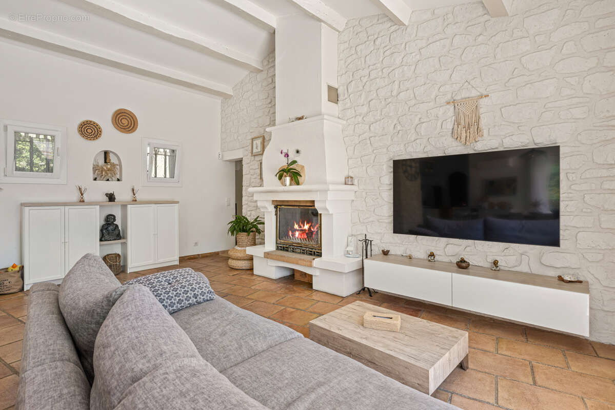 Maison à TOURRETTES-SUR-LOUP